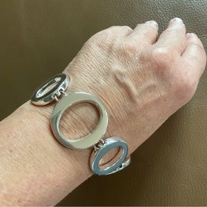 🌸🌸 Circle Link Toggle Bracelet 🌸🌸